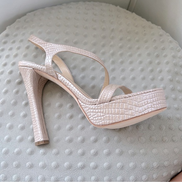 Vince Camuto 9.5 Imagine heels in natural Pearlized Iguana - Picture 6 of 8